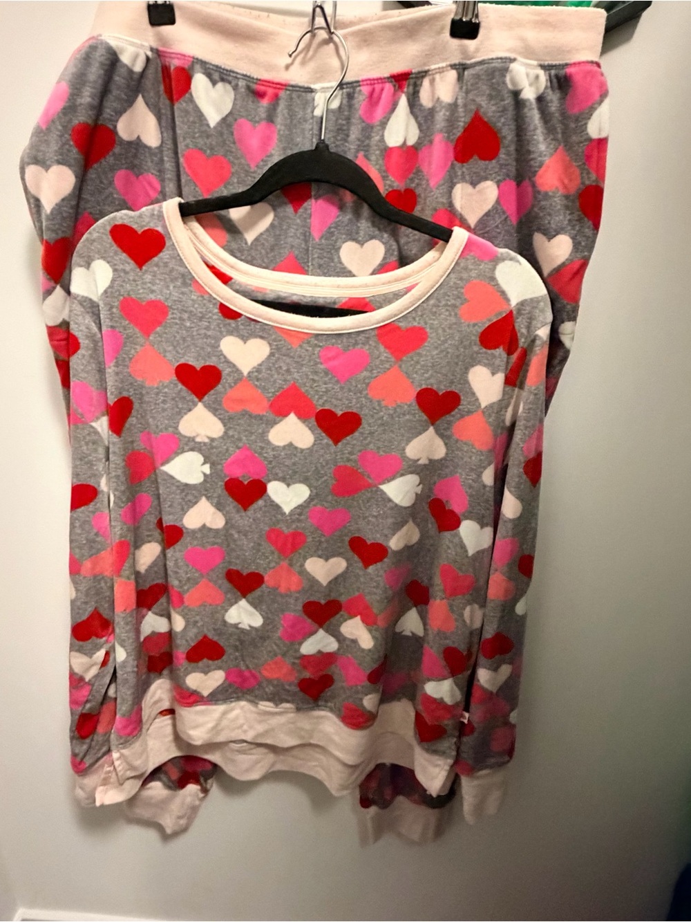 Kate Spade Heart-Print Gray Pink Red Long-Sleeve Top and matching pants XL